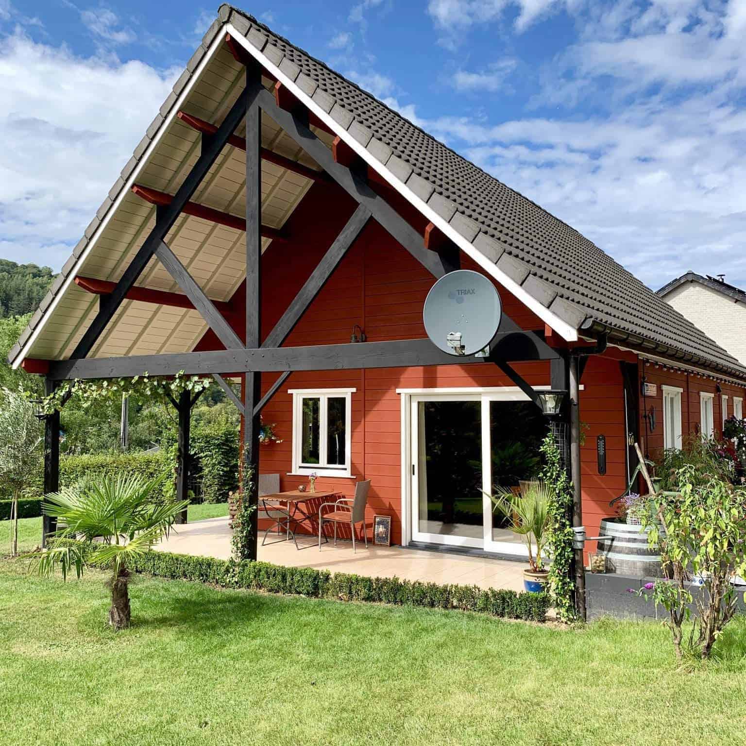 Holzhaus Rot